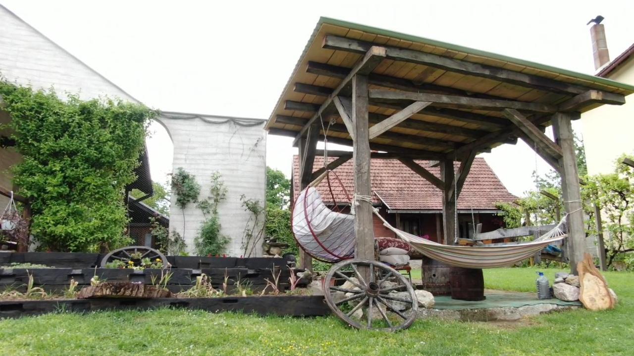 Suricka Bajka Apartment Loznica Bagian luar foto